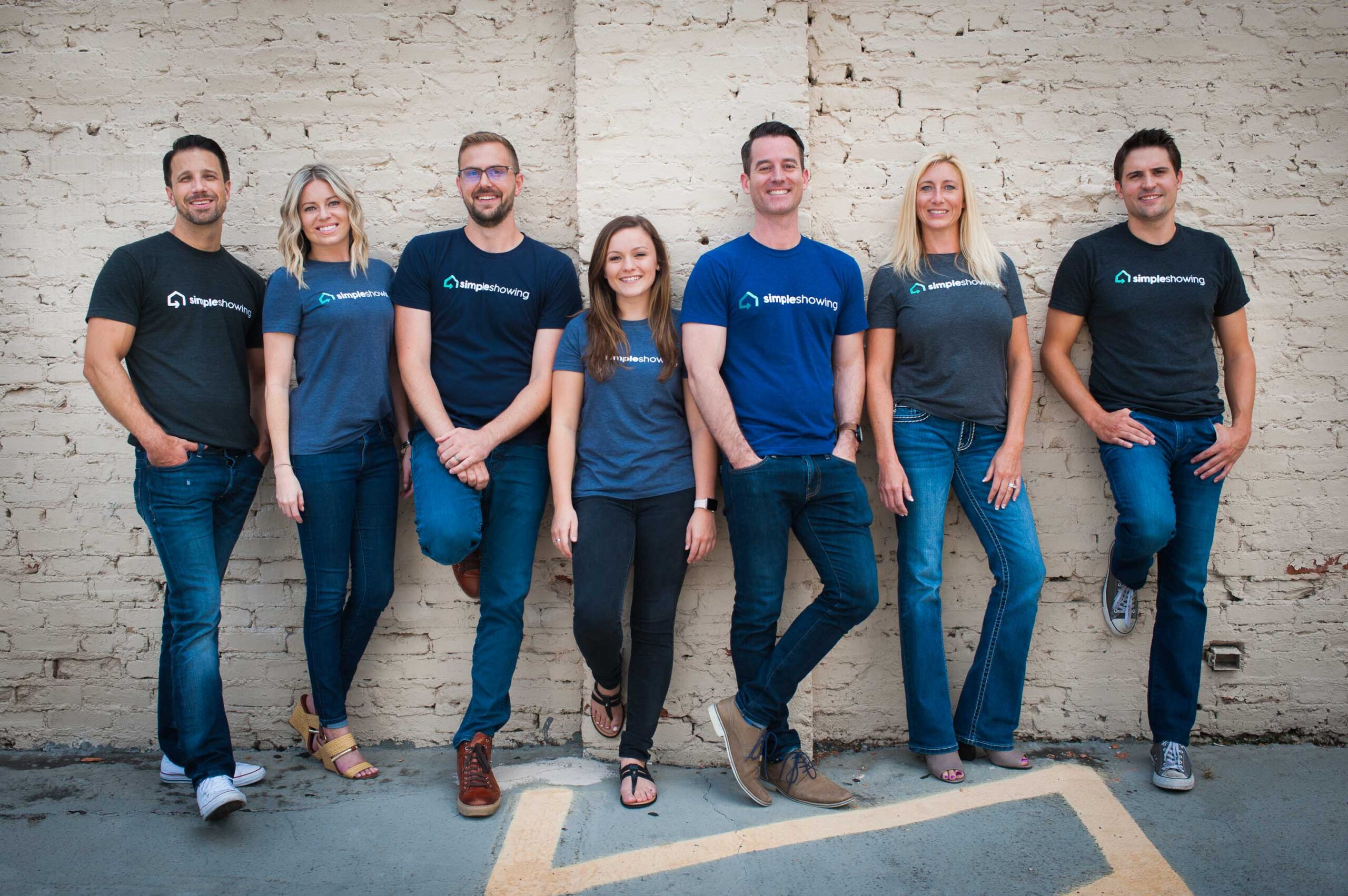 SimpleShowing Team